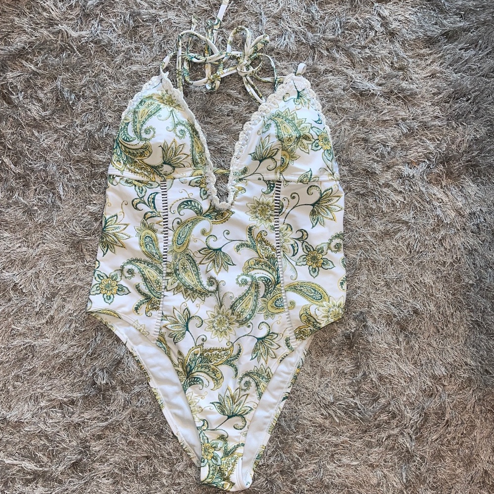 NWT Cupshe Green Paisley One Piece Cheeky Swimsuit - Picture 2 of 6
